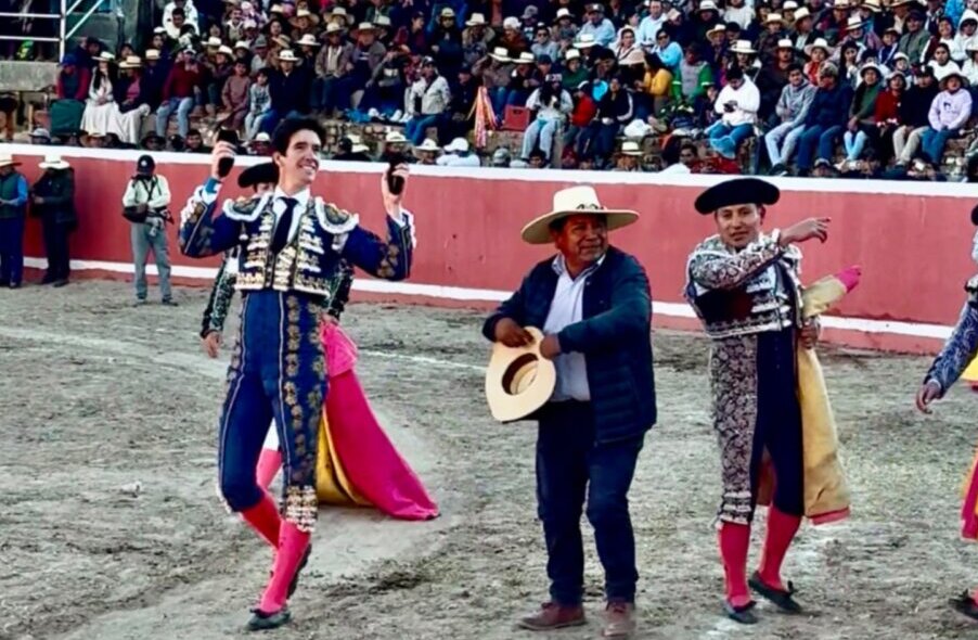 Otro golpe de autoridad de Esaú Fernández en Perú
