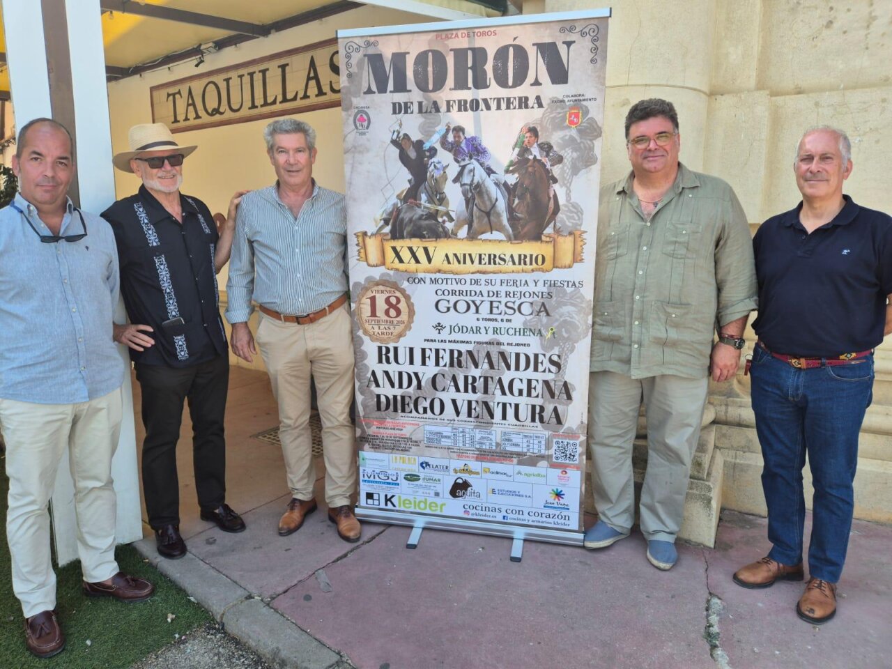 Una goyesca de rejones para celebrar el XXV aniversario de la plaza de toros de Morón
