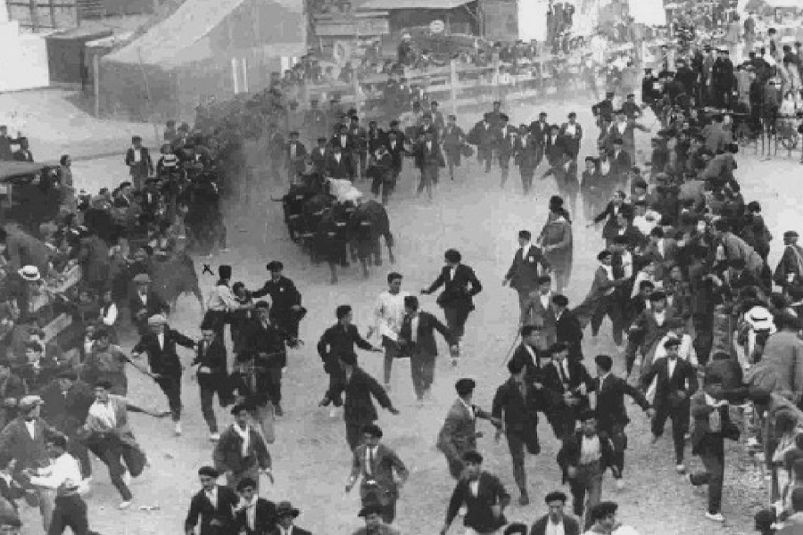 El Encierro en 1924. Foto: Ayuntamiento de Pamplona