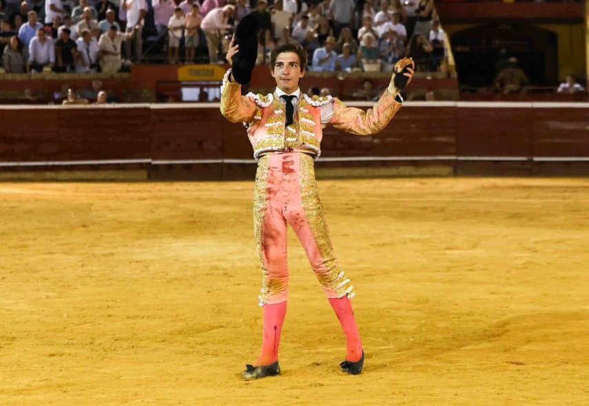 Julio Norte, oreja y vuelta al ruedo en un áspero encierro en Huelva