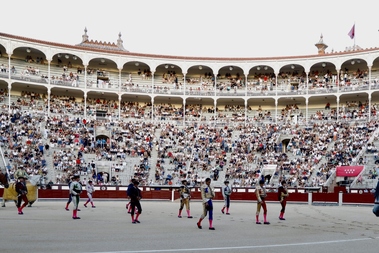 Siga toro a toro la corrida del día de la Paloma en Las Ventas
