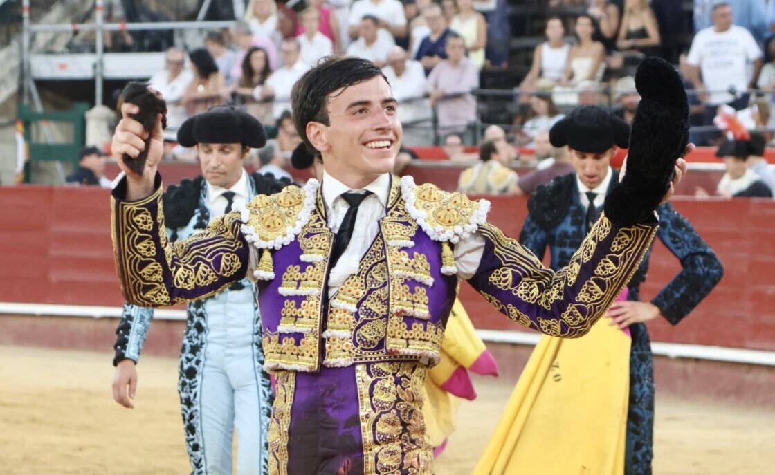 Rebelión de Nek Romero, quiere y puede ser torero de feria
