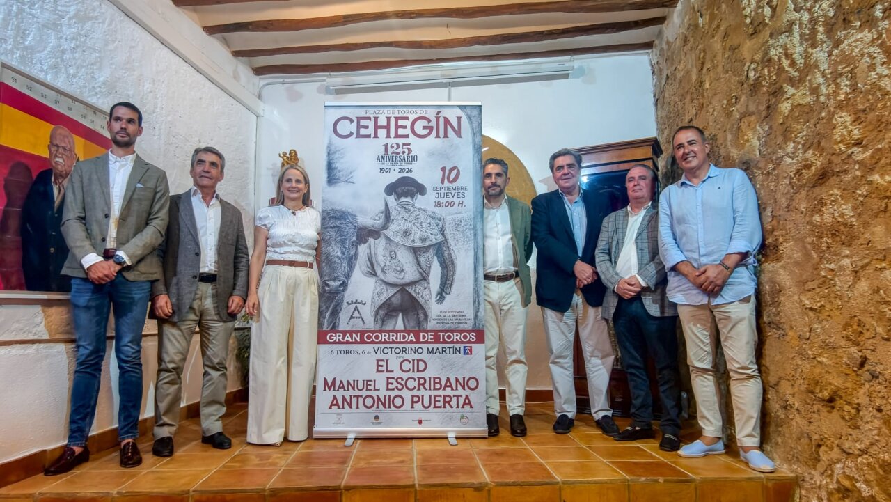 Debut de Victorino Martín en el 125º aniversario de la plaza de Cehegín