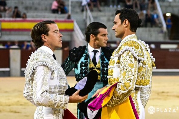 Ovacionado Antonio Puerta con el toro de su confirmación en Madrid